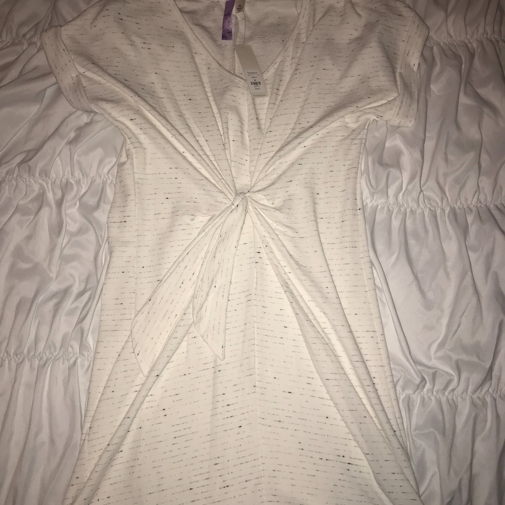 NWT V-neck Dress! - Picture 2 of 4